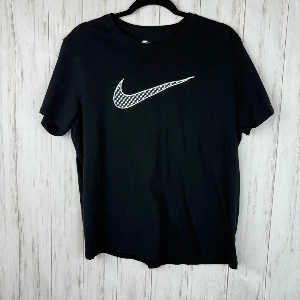 Nike XL black gingham tee